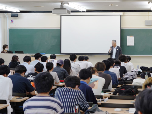 青木葉会長からの講義の趣旨説明